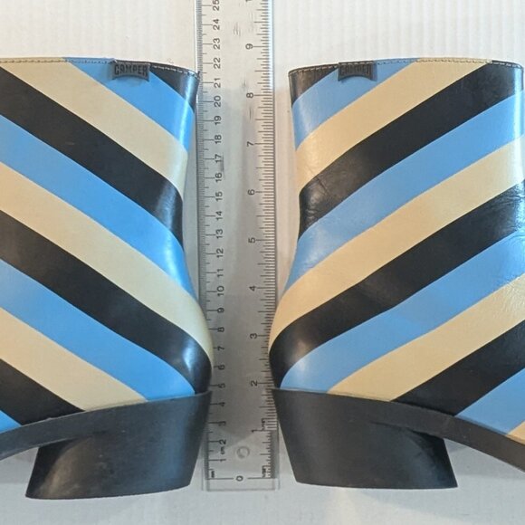 Leather, low-heeled boots - Size 38, 3 colours. Striking, practical, fun. - Picture 8 of 8